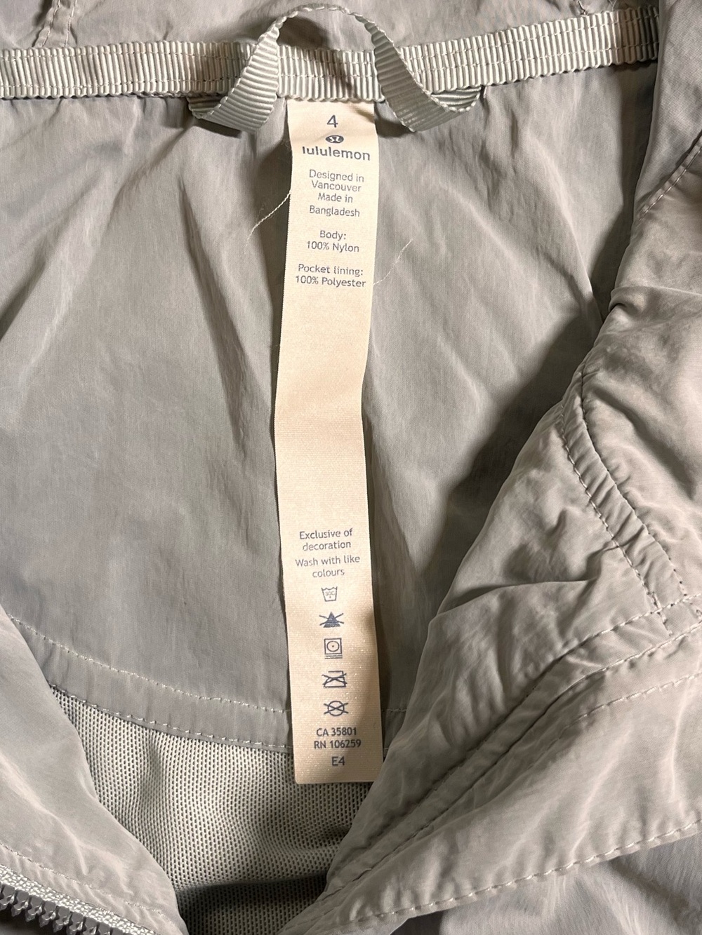 Lululemon Pack and Glyde jacket in a grey colorway. Water resistant 
Size 4 - Picture 10 of 11